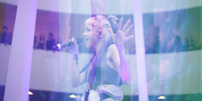 Grimes Performs "Scream" With Aristophanes