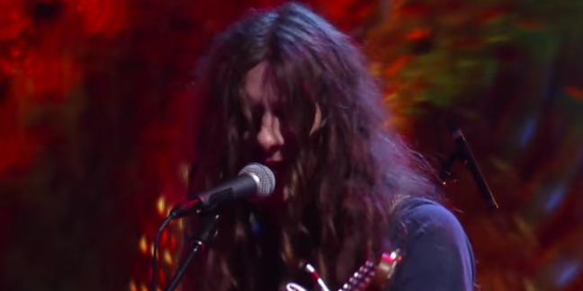 Kurt Vile Performs "Pretty Pimpin" With J Mascis on "The Late Show with Stephen Colbert"