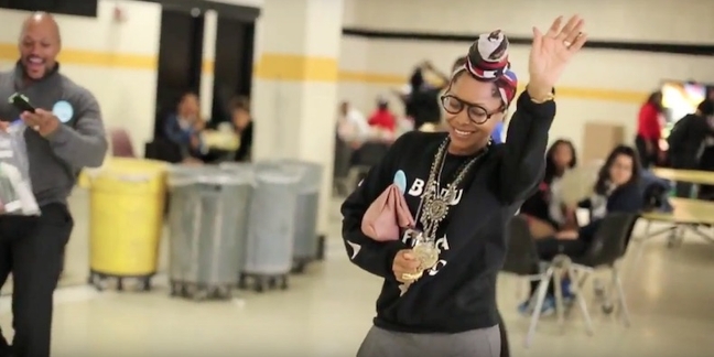 Erykah Badu Surprises Newark High School With Performance