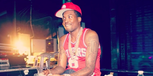 Meek Mill Disses Drake With Another Live Freestyle