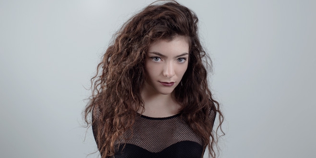 Lorde Covers Jeremih's "Don't Tell 'Em"