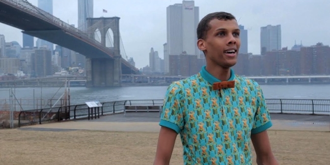 Stromae Surprises, Confuses New York Pedestrians With "Papaoutai" Performances in New Video