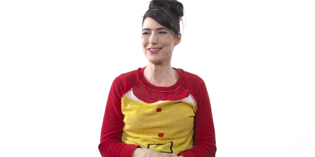 Kathleen Hanna Rates LinkedIn, the Bible, More on “Over/Under”: Watch