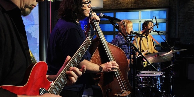 Yo La Tengo Cover the Cure's "Friday I'm in Love" on "CBS This Morning: Saturday"