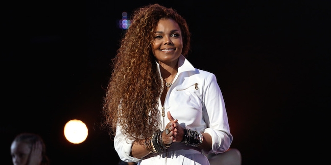 Janet Jackson Pregnant With First Child at Age 50