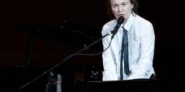 Laurie Anderson Is Putting on a Concert for Dogs