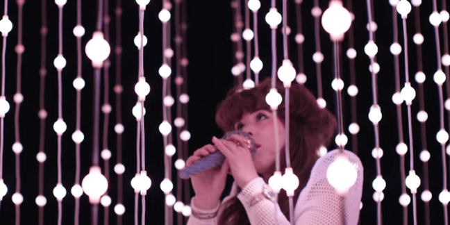 Purity Ring Share Sparkling "heartsigh" Video