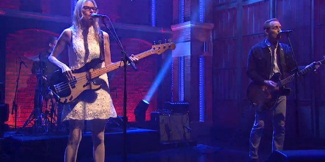 Ted Leo and Aimee Mann Perform as the Both on "Seth Meyers"