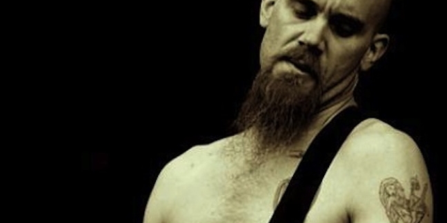 Nick Oliveri Reunited With Queens of the Stone Age at Halloween Show 
