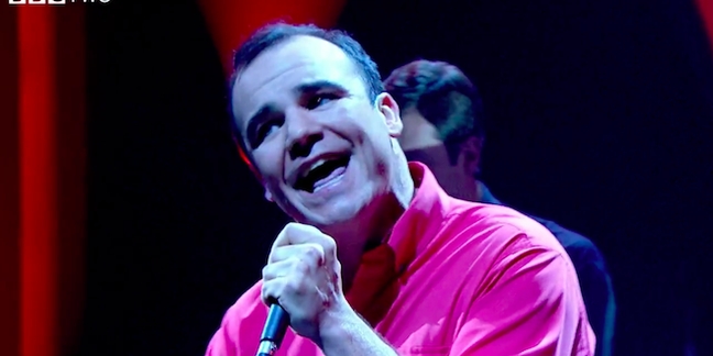 Future Islands Play "Seasons (Waiting On You)" and "A Dream of You and Me" on "Jools Holland"