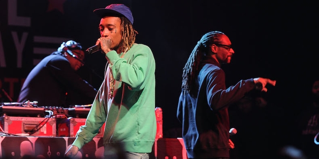 More Than 40 Injured in Railing Collapse at Wiz Khalifa, Snoop Dogg Concert