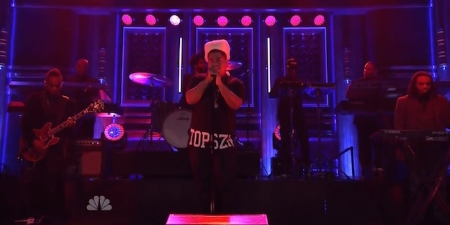 iLoveMakonnen Performs "Tuesday" With the Roots on "The Tonight Show"