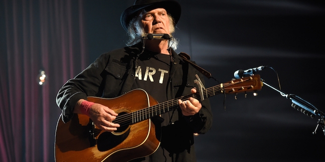 Neil Young Announces New Live Album EARTH