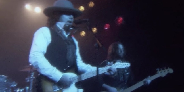 Jimmy Fallon's "Bob Dylan" Performs Drake's "Hotline Bling"