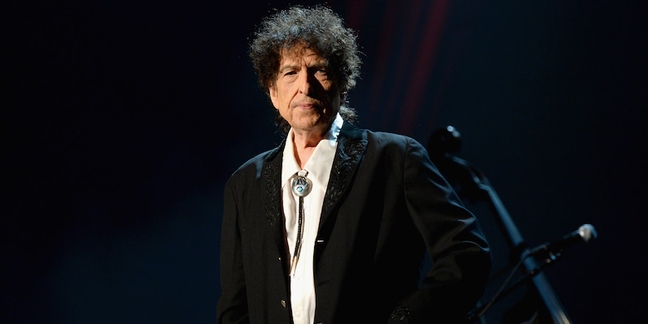 Watch Patti Smith Perform for Bob Dylan at Nobel Prize Award Ceremony