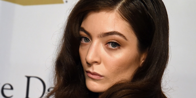 Lorde Previews New Single in Public Teaser Events: Watch