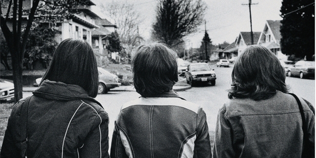Sleater-Kinney Preview Two New Songs: "Surface Envy" and "No Cities to Love" 