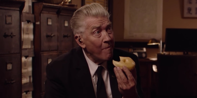 David Lynch’s Gordon Cole Is Back in New “Twin Peaks” Teaser: Watch