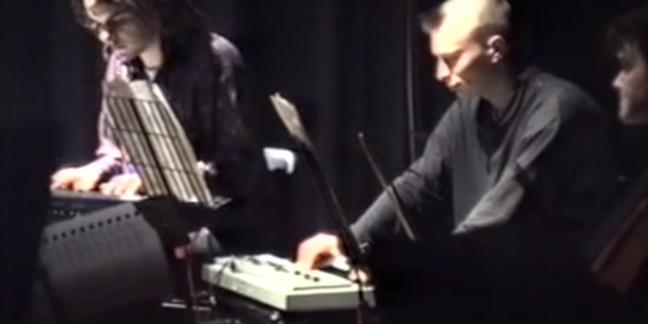 Thom Yorke Performs Experimental Music in Rare 1990 Footage
