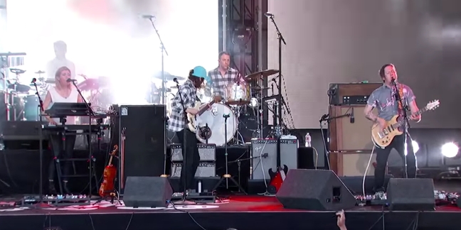 Modest Mouse Perform "The Ground Walks, With Time in a Box" and "Wicked Campaign" on "Kimmel"
