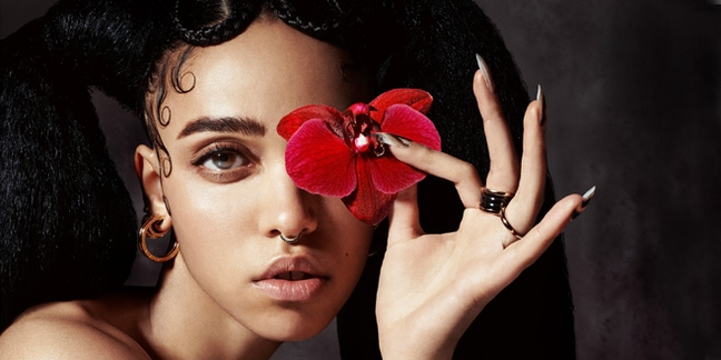FKA twigs Performs New Song Apparently Titled "Figure 8" 