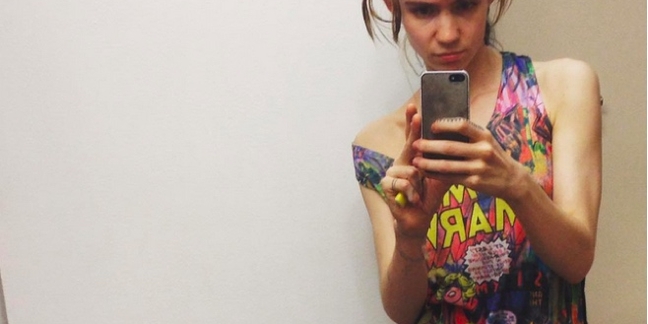Grimes Pens Love Letter to Star Wars