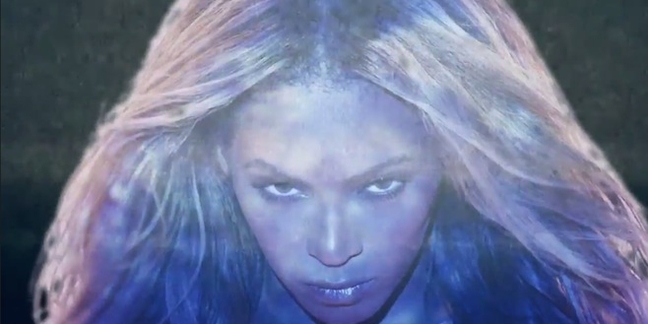 Go Behind the Scenes of Beyoncé's MTV VMAs Performance: Video