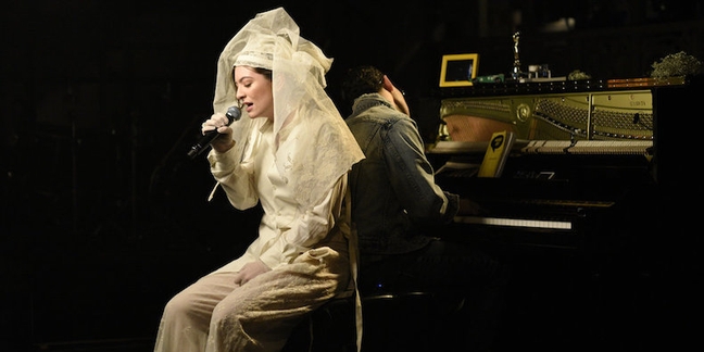 Lorde Performs “Liability” in a Wedding Dress on “SNL”: Watch