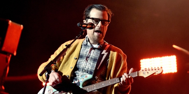 Weezer's Rivers Cuomo Annotates New Song “I Love the USA”