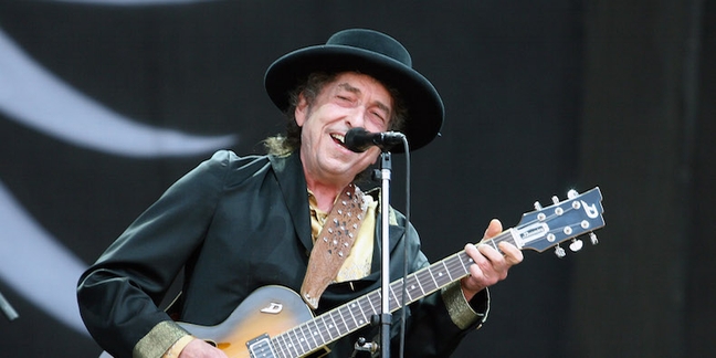 Bob Dylan Wins Nobel Prize in Literature 