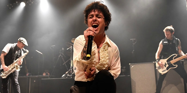 Green Day Announce New Album Revolution Radio