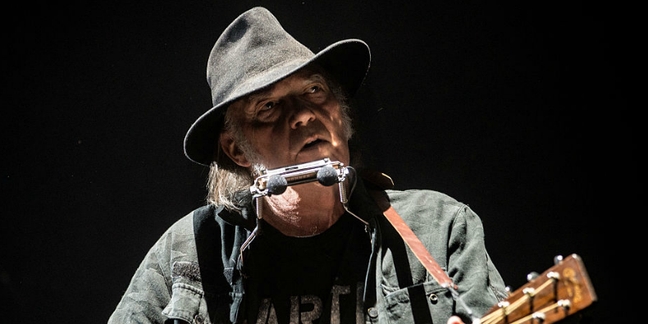 Neil Young Hates MP3s So Much, He Wants Fans to Steal Them