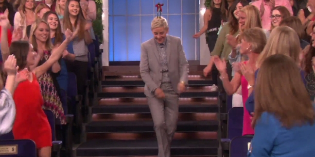 Watch Drake Dance on Ellen DeGeneres' Head in "Ellen" Promo