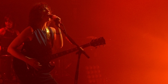 Sleater-Kinney Perform "Bury Our Friends" and "Entertain" at Pitchfork Music Festival