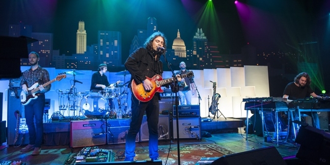 The War on Drugs Perform "Eyes to the Wind" and "Red Eyes", TV on the Radio Do "Wolf Like Me" on "Austin City Limits"