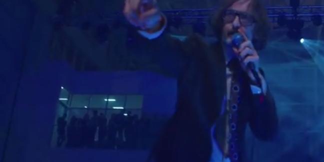 Watch Jarvis Cocker Cover Celine Dion, Pussy Riot Cover Le Tigre at Vice 20