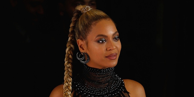 Beyoncé to Perform at CMA Awards Tonight