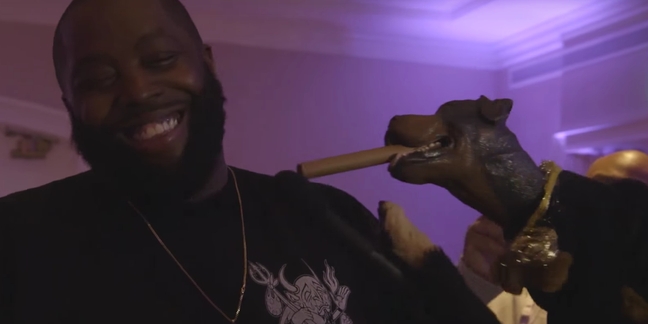 Triumph the Insult Comic Dog Interviews Killer Mike in 2016 Election Special
