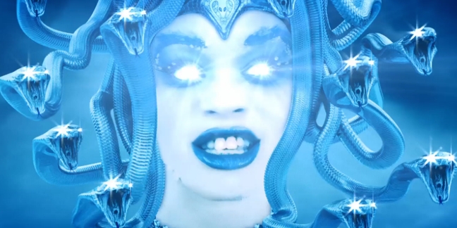 Azealia Banks is a Frozen Medusa in "Ice Princess" Video