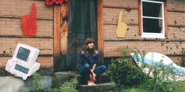 Eleanor Friedberger Shares "Never Is a Long Time" Video