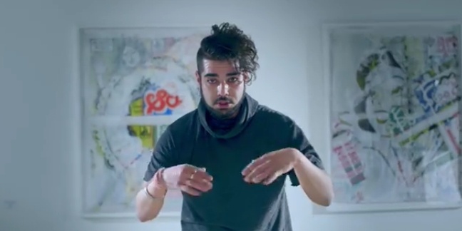 Heems Dances Around An Art Gallery in "Damn Girl" Video