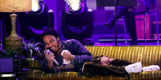 Watch Anderson .Paak and Knxwledge’s Elaborate NxWorries Performance on “Fallon”