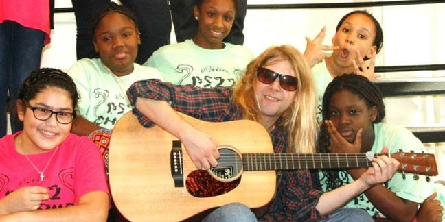 Ariel Pink Performs With Fifth Graders of P.S. 22 Chorus