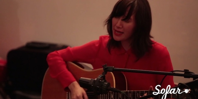 Karen O Plays "Rapt" in NYC Apartment for Intimate Audience