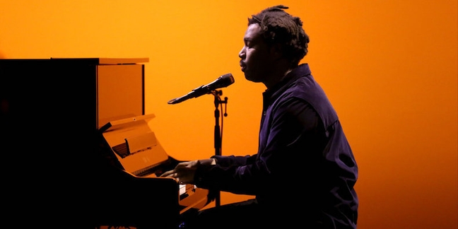 Watch Sampha Perform “(No One Knows Me) Like the Piano” on “Fallon”