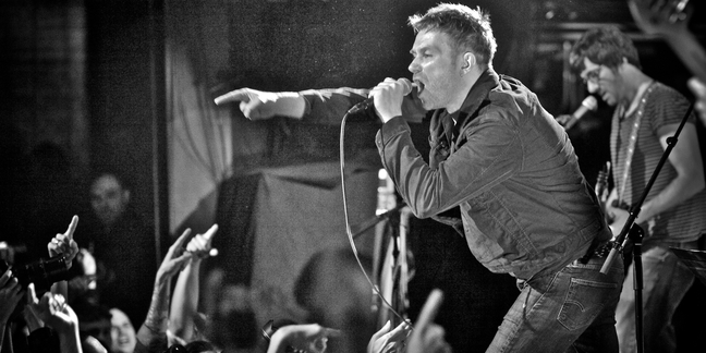 Blur Perform "Go Out" and "Trouble In The Message Centre" in Brooklyn