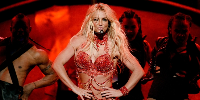 Billboard Music Awards 2016: Britney Spears Performs Greatest Hits Medley: Watch