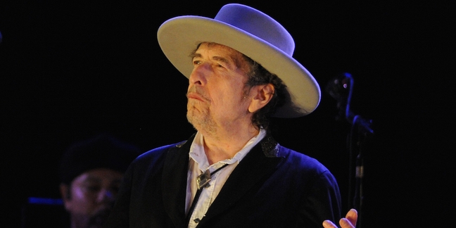 Bob Dylan Nobel Prize Mention Removed From Website