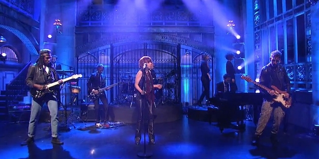 Devonté Hynes, Ariel Rechtshaid Perform "All That" With Carly Rae Jepsen on "Saturday Night Live"