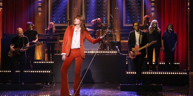Florence and The Machine Perform "Ship to Wreck" on "Fallon"